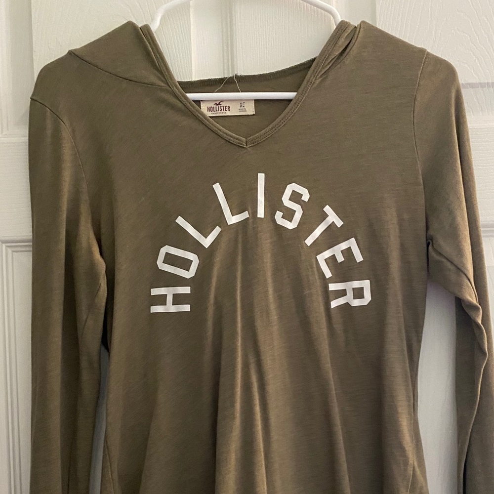 Women’s Green Long Sleeve Shirt